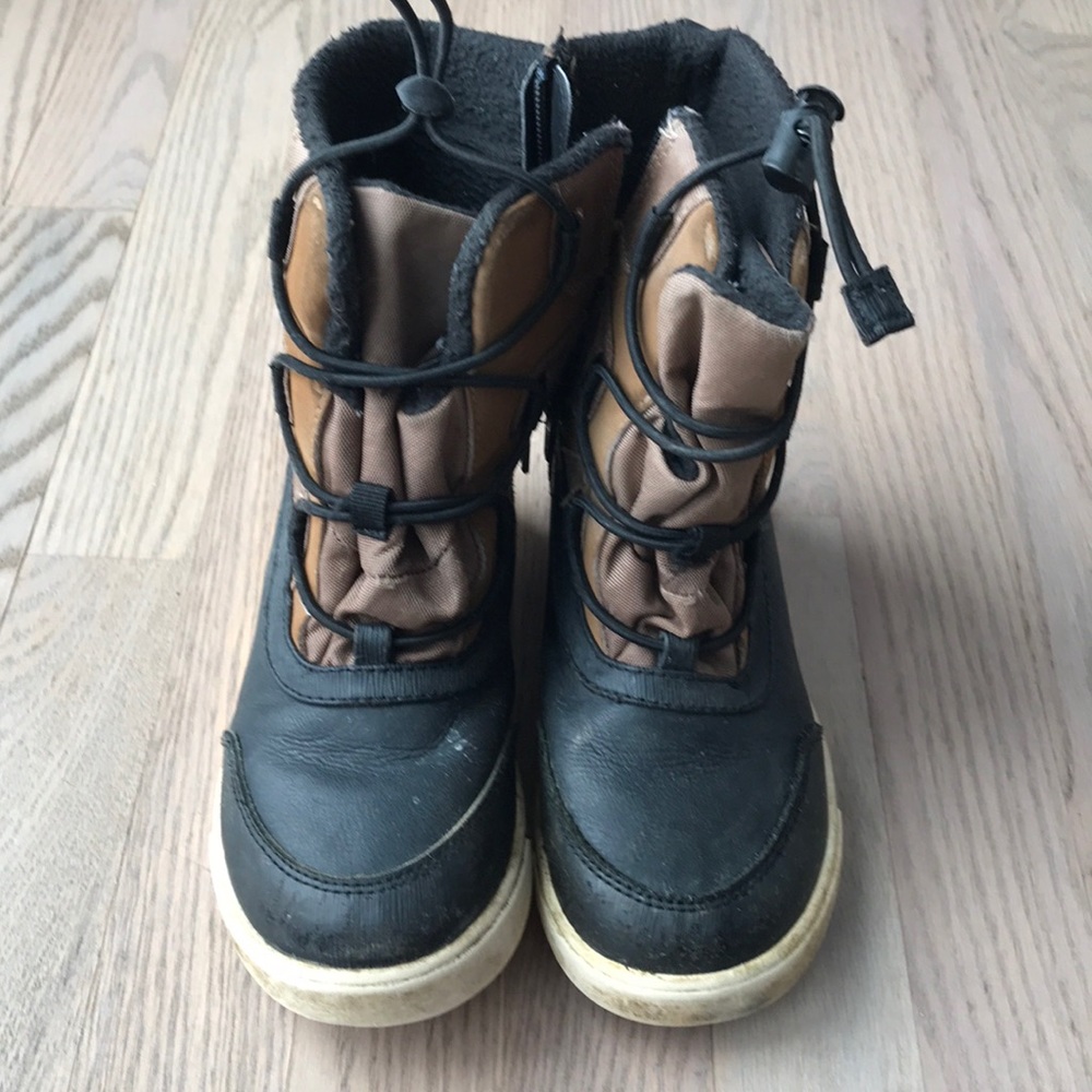 Boys snow boots